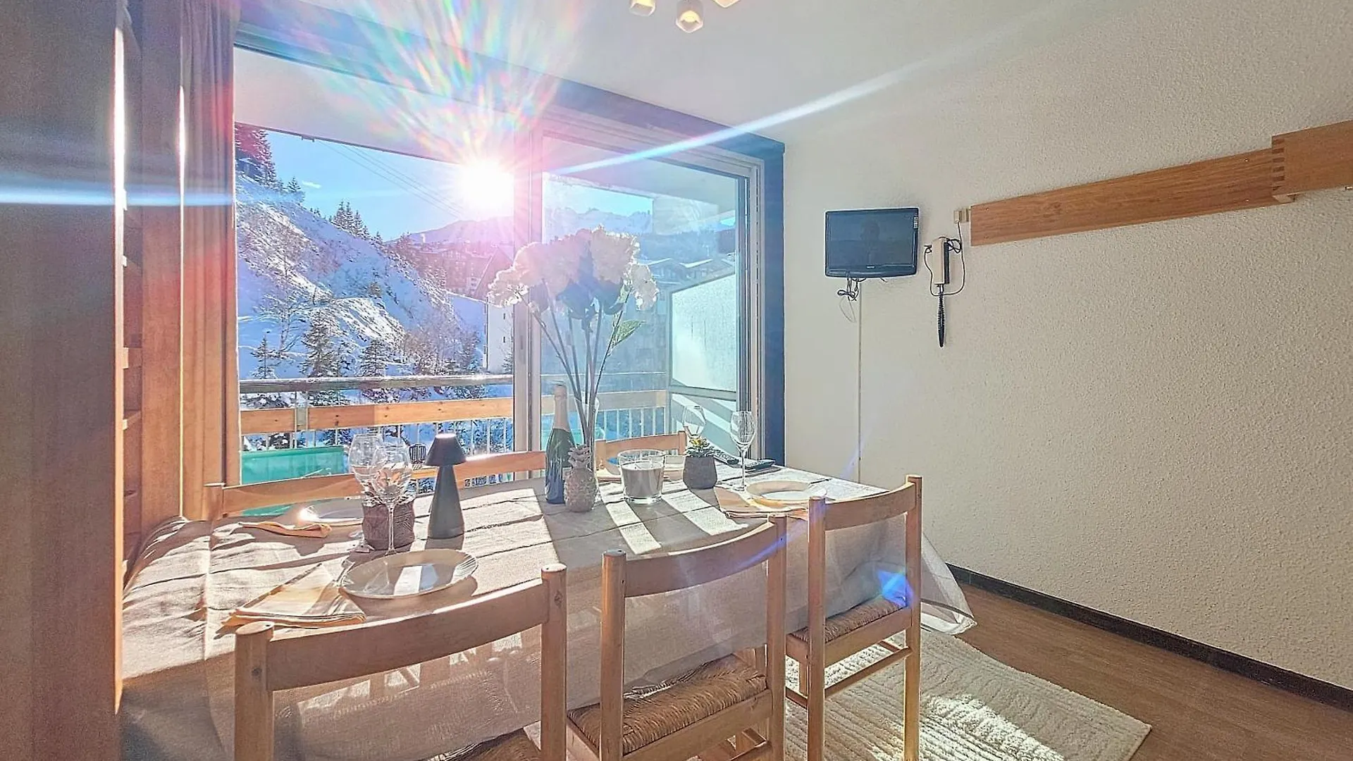 Courchevel 1650 - Mountain View Snow Front 2S07 Apartment