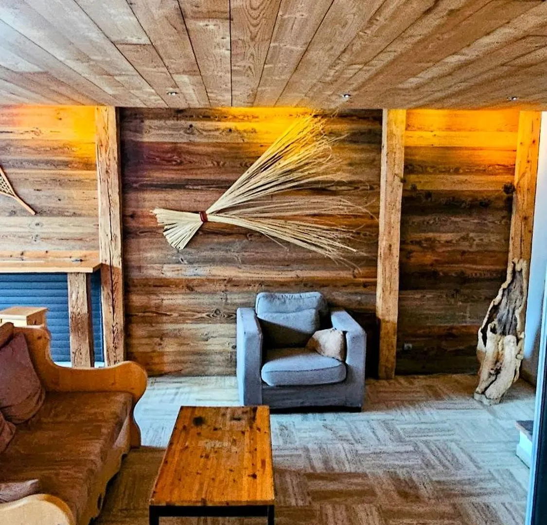 Courchevel 1650 - Mountain View Snow Front 2S07 Apartment 0*,  France