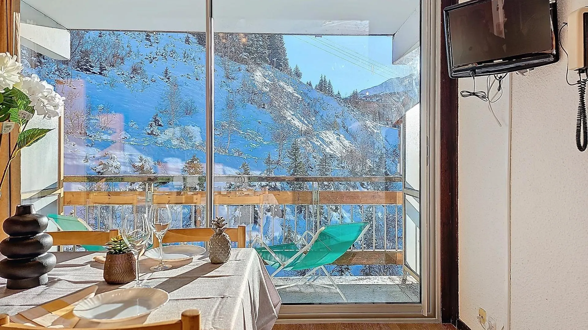 Courchevel 1650 - Mountain View Snow Front 2S07 Apartment
