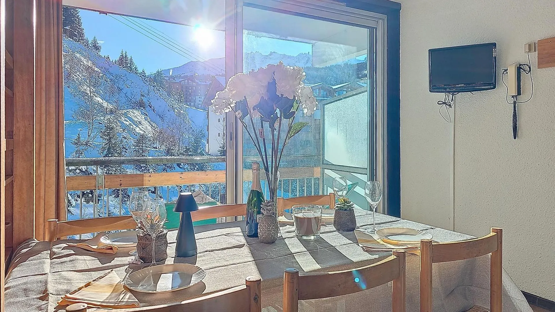 Courchevel 1650 - Mountain View Snow Front 2S07 Apartment